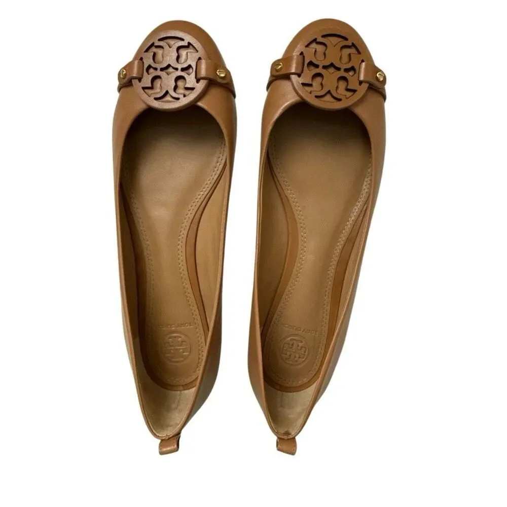 Tory Burch Womens Tan Brown Leather Slip-On Medallion Logo Ballet Flats Size 8.5